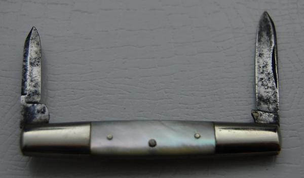 Humason and Beckley In Very Good Condition With Mother of Pearl Covers 2 5/8 Humason and Beckley In Very Good Condition With Mother of Pearl Covers 2 5/8