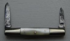 Humason and Beckley In Very Good Condition With Mother of Pearl Covers 2 5/8