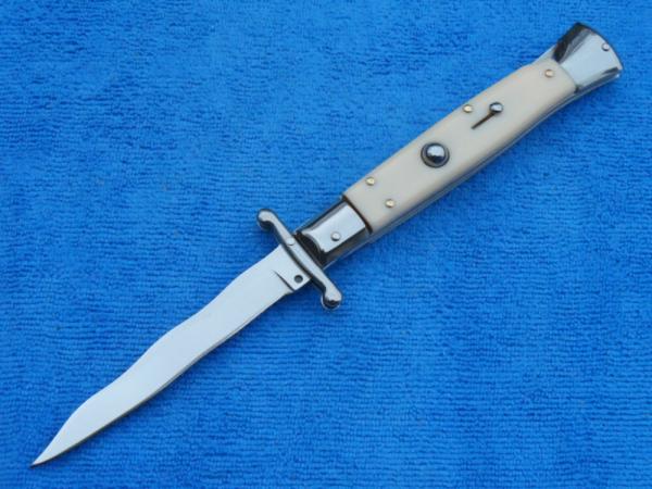 New 9" Italian style Swinguard imi-Ivory handles Kriss blade Stainless liners New 9" Italian style Swinguard imi-Ivory handles Kriss blade Stainless liners