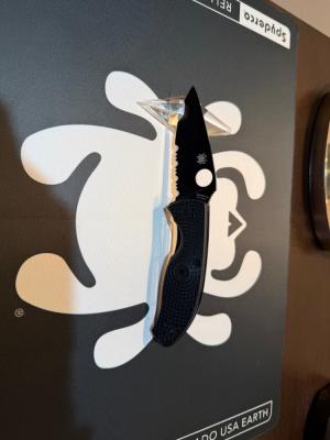 Spyderco Tenacious Lightweight Folding Knife FRN (3.375" Black Serr) C122PSBBK