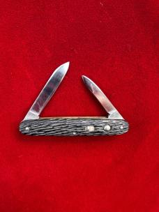 Schrade Walden 3 3/8 Double Button