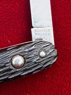 Schrade Walden 3 3/8 Double Button