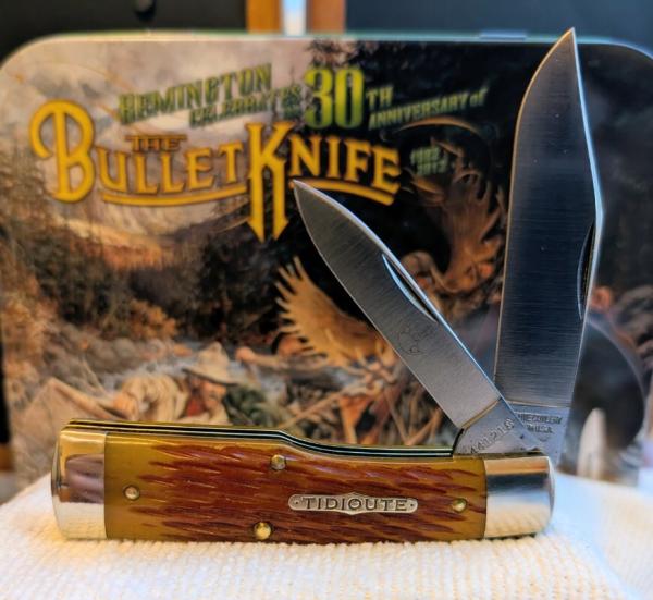 Great Eastern Cutlery, GEC 44 Goldenrod Jigged Bone Great Eastern Cutlery, GEC 44 Goldenrod Jigged Bone