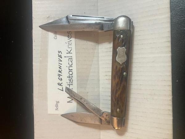 RARE REMINGTON WHITTLER WITH BLOOD GROVE RARE REMINGTON WHITTLER WITH BLOOD GROVE