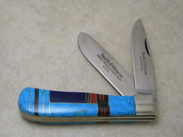 Smith & Wesson Designed by Stewart Taylor Custom Turquoise Trapper Knife Smith & Wesson Designed by Stewart Taylor Custom Turquoise Trapper Knife