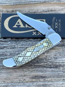 CASE XX ** SFO 2005 ANTIQUE BONE RATTLESNAKE MID FOLDING HUNTER