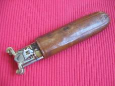 Vintage Spanish Large Size Engraved Shell Puller Leverlock Switchblade Knife                