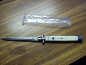 Renzo Beltrame 13 Inch Dagger Swivel Bolster Italian Imi. Ivory Looks UNUSED Beauty!
