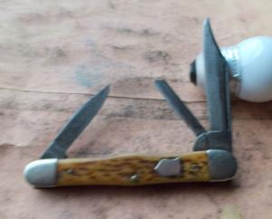 Camillus NY USA 72 Whittler Knife - Bone handles 