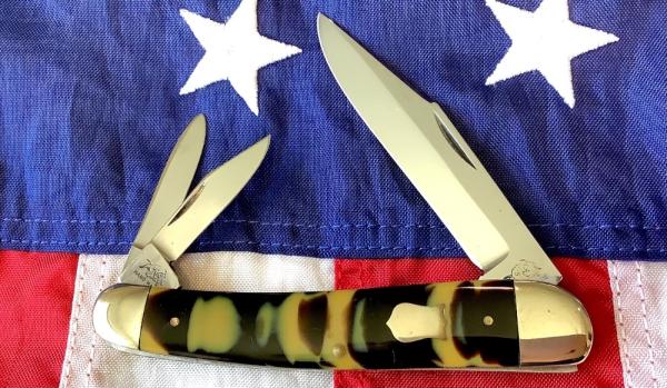 1993 Bulldog Brand Whittler w/ Great Coon Stripe Handles -NOS and nice! 1993 Bulldog Brand Whittler w/ Great Coon Stripe Handles -NOS and nice!