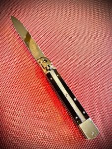 SOLD     HUBERTUS 8in Large Slim NOS