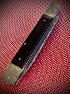 SOLD     HUBERTUS 8in Large Slim NOS