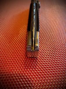 SOLD     HUBERTUS 8in Large Slim NOS