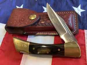 1986 Case xx Shark Tooth Folding Hunter w/ Wood Handles (P197 L SSP) +Orig Sheath & Box