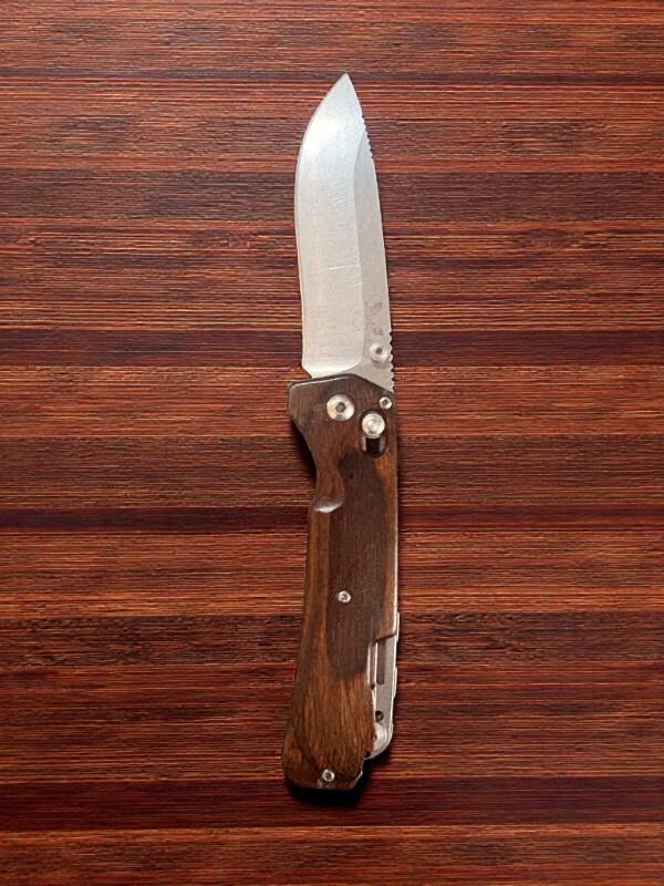 Benchmade Grizzly Creek (S30V/Stabilized Wood) Benchmade Grizzly Creek (S30V/Stabilized Wood)