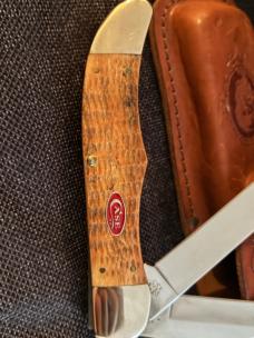 Case Black Bone Folding Hunter Knife red shield, new in sheath 2007,