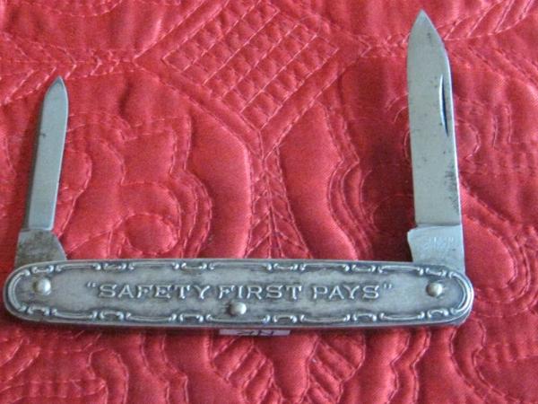 ROBESON 2 blade Safety Award w/metal scales (no pattern number)