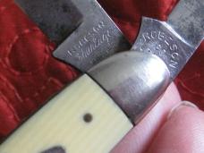 ROBESON 2 blade "Peanut" style knife w/sabre blade  pattern no.422248