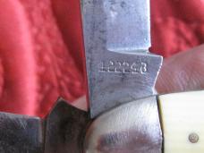 ROBESON 2 blade "Peanut" style knife w/sabre blade  pattern no.422248