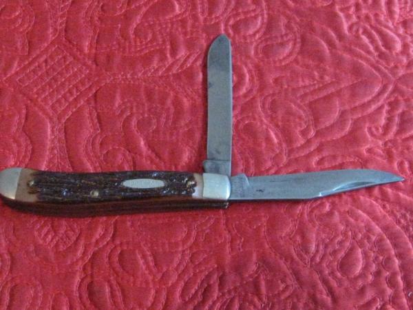 ROBESON 2 blade trapper w/ Delrin scales  Pattern number 622061