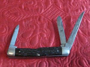 Robeson 3 blade stock knife wjigged black scales Pattern no 633884