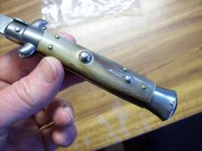 Renzo Beltrame 9 Inch Swivel Bolster Flat Ground Honey Horn Stiletto Looks UNUSED Fact. Edge!
