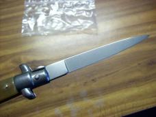 Renzo Beltrame 9 Inch Swivel Bolster Flat Ground Honey Horn Stiletto Looks UNUSED Fact. Edge!
