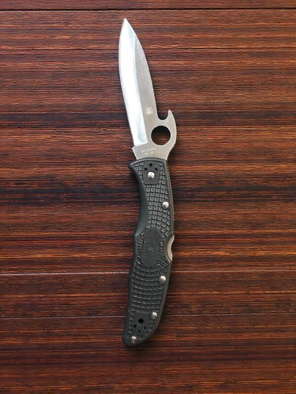Spyderco Endura 4 (Emerson VG-10/FRN Scales) Spyderco Endura 4 (Emerson VG-10/FRN Scales)