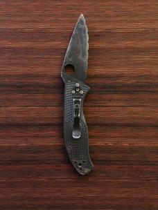 Spyderco Tenacious (F.S. 8Cr13MoV/FRN Scales)