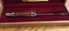 David (Dave) Yellowhorse  Buck Model 102 Knife, Custom Howling Coyote Fixed Blade 