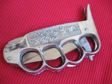Older Folding Knuckle Knife - Pakistan