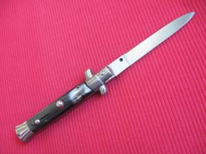 Vintage VIRGINIA Italian STILETTO Horn Switchblade Knife.