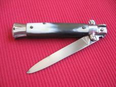 Vintage VIRGINIA Italian STILETTO Horn Switchblade Knife.