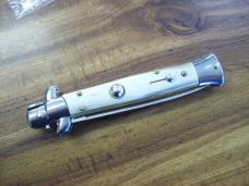 Renzo Beltrame 9 Inch Swivel Bolster Flat Ground Honey Horn Stiletto Looks UNUSED Fact. Edge!