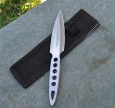 Stainless Steel Dagger Sharp Edges 8 1/2" One Piece Tapered Handle No Sign Of Use  Ballistic  Pouch