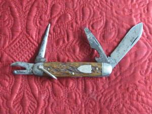 ULSTER 4 blade Scout Knife w/jigged bone scales. Pat. No. 1502