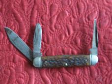 ULSTER 3 blade stock knife w/jigged bone scales.