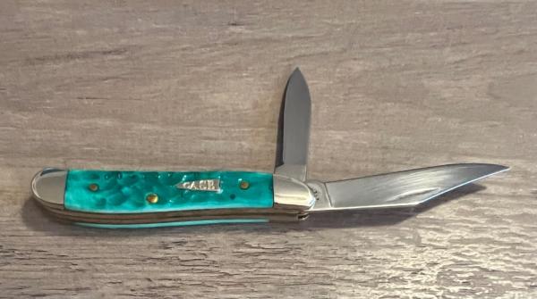 2002 CASE Peanut Jade 2002 CASE Peanut Jade