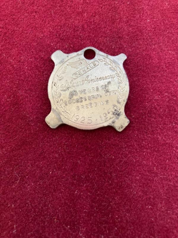 Vintage DEKALB SILVER ANNIVERSARY "POWERFUL PETE" U.S.A. Pocket Screwdriver Vintage DEKALB SILVER ANNIVERSARY "POWERFUL PETE" U.S.A. Pocket Screwdriver