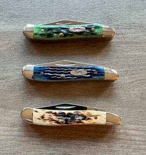 Case Peanuts Navy, Emerald Green, Stag