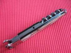 VINTAGE ROSA V. MANIAGO INOX STAMPED ITALIAN MANUAL SHELL PULLER KNIFE