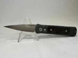 PRO-TECH USA 700 CF Godson 154-CM Spear Point Dark Green & Carbon Fiber Auto
