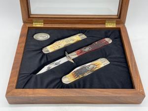 2002 W.R. CASE & SONS (CASE XX) Ltd. Ed. Cheetah Set of 3 (1/500) w/ OMP Display