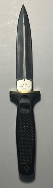 Rigid boot knife dagger