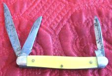 Tiny SCHRADE 3 blade stock knife w/yellow scales