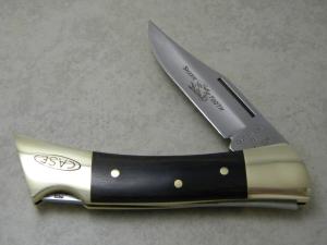 Case XX USA 1 Dot (1989) P197 L SSP Wood Shark Tooth Lockback Knife