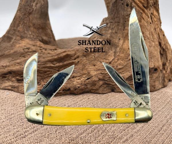 Kissing Crane Cutlery Yellow 4 Blade Whittler Pocket Knife 3.75” Closed (149) Kissing Crane Cutlery Yellow 4 Blade Whittler Pocket Knife 3.75” Closed (149)