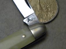 Queen Number 3 Imitation Pearl Sleeveboard Pen Knife c.1932-1955 