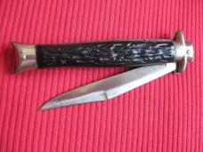 Colonial Shur-Snap Bow Tie Fish Tail Prov. U.S.A. Switchblade Knife