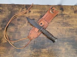 USAF VIETNAM VET ISSUED 1-1969 ONTARIO NY 499 Air Force Survival Knife w/Original Leather Sheath